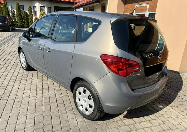 Opel Meriva cena 37900 przebieg: 123000, rok produkcji 2015 z Otwock małe 211
